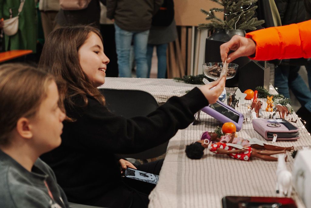 Winterzauber 2025 in der Produktionshalle von Häckl