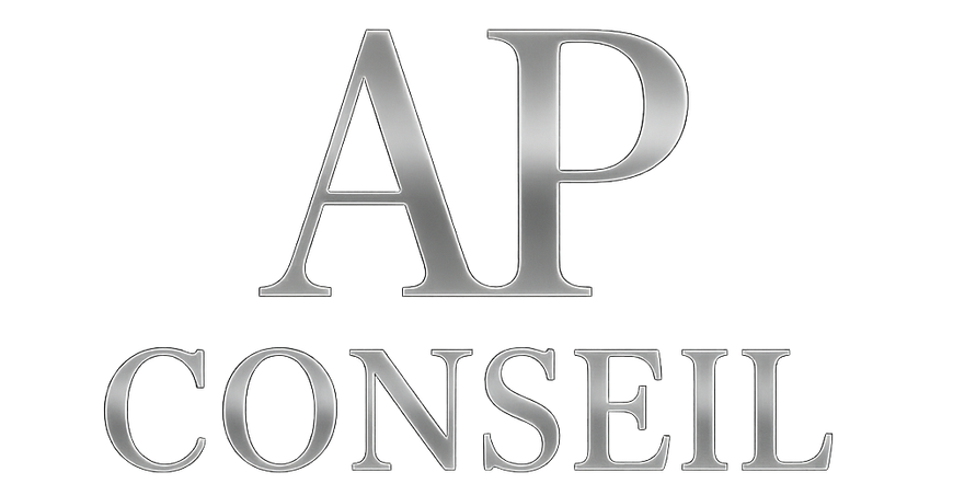 Un logo argenté pour ap conseil sur fond blanc.
