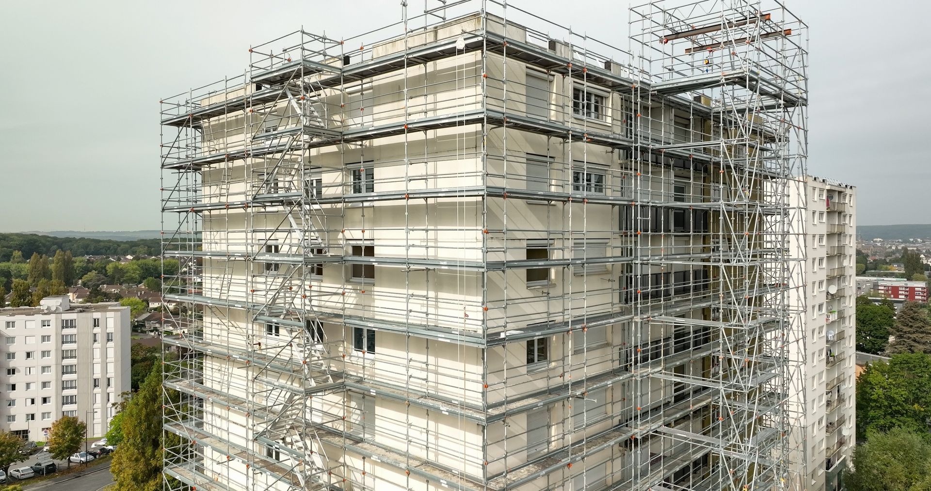 Filet de protection sur un bâtiment