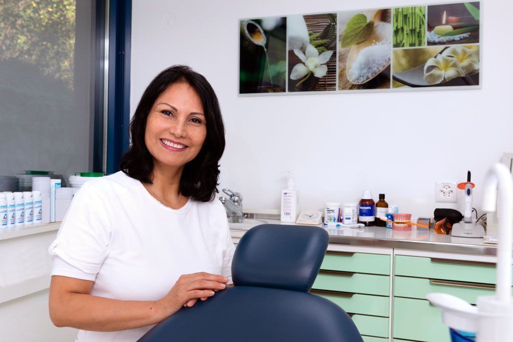 Hygiéniste dentaire - Kelly Lodetti - Freesia Alba