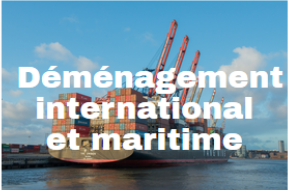 Photo d'un bateau avec container