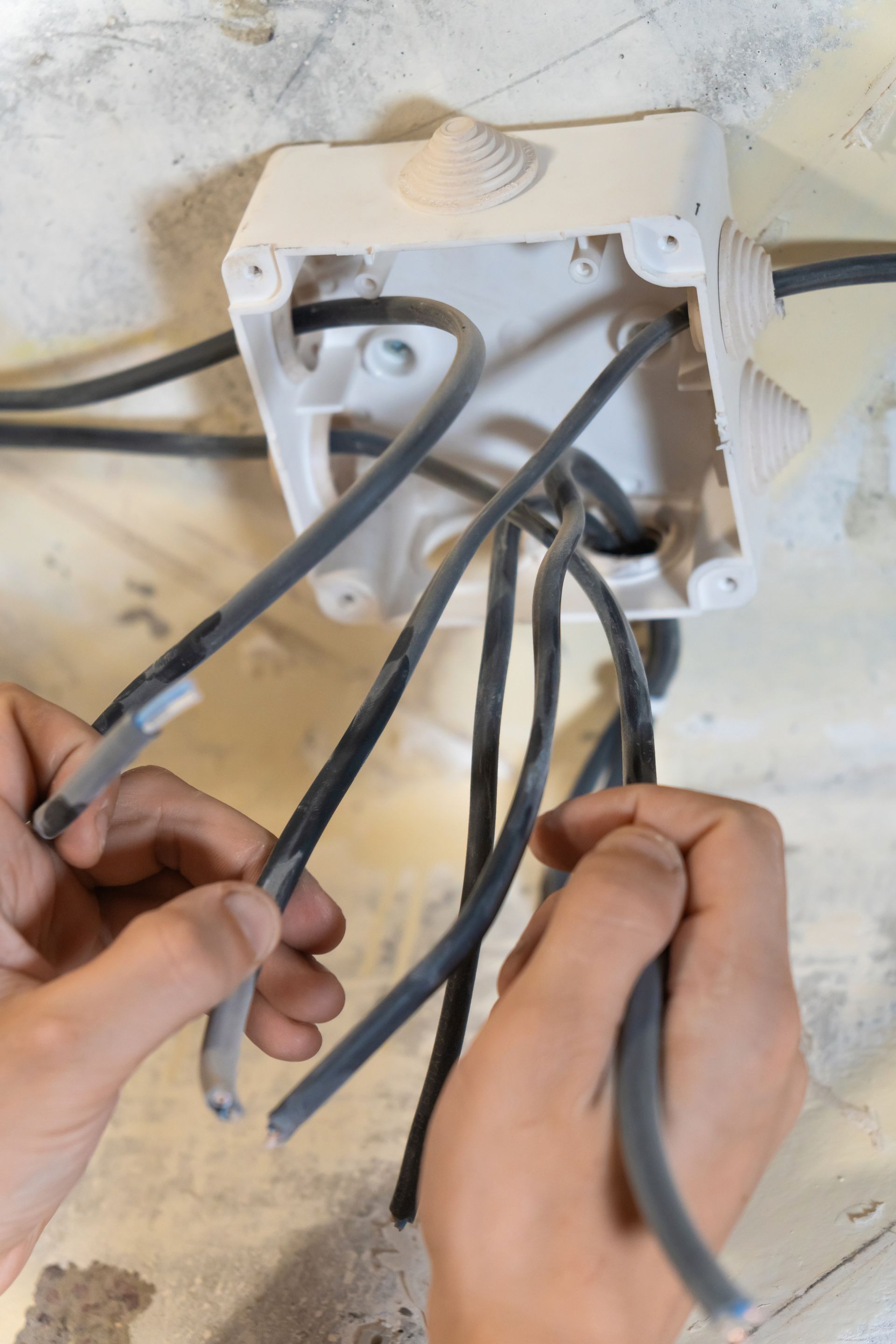 Une boîte de dérivation électrique