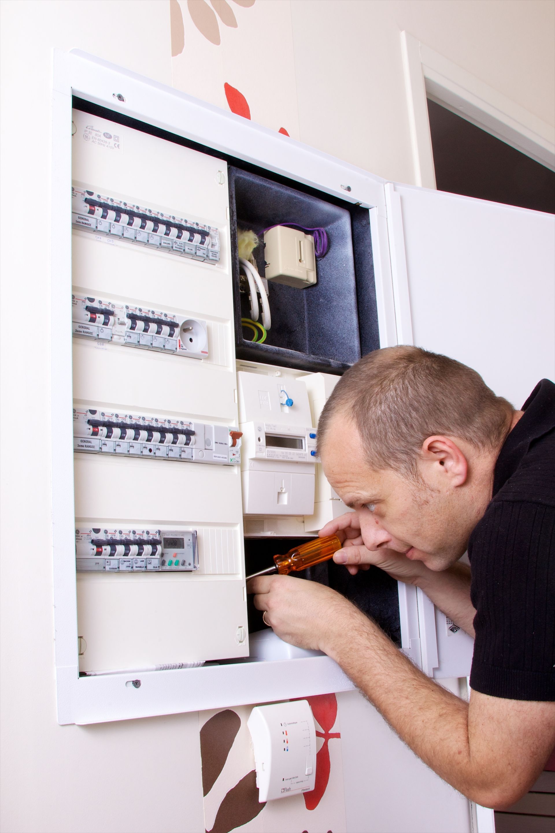 Dépannage et réparation d'un disjoncteur