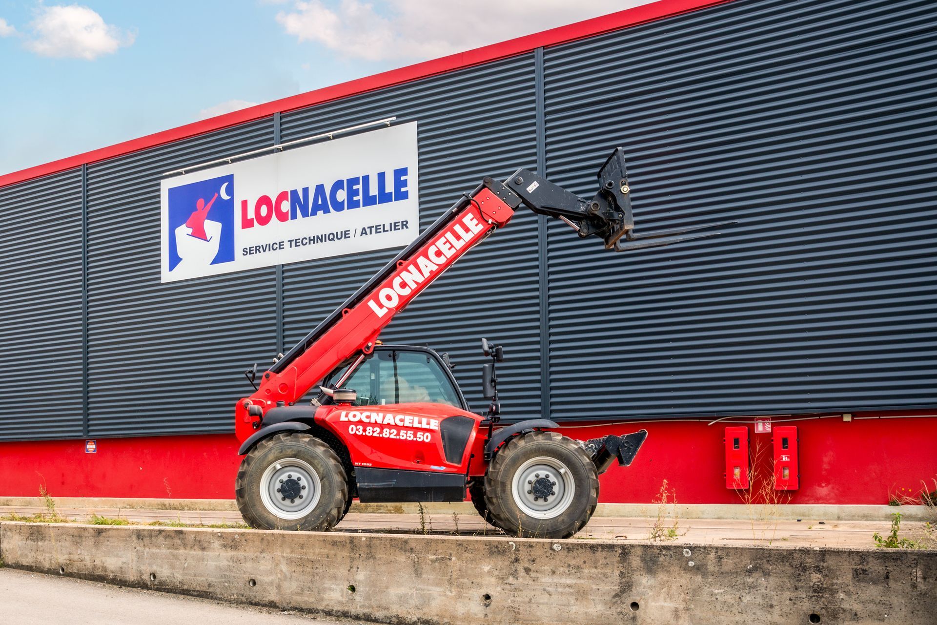 Nacelles téléscopique rouge