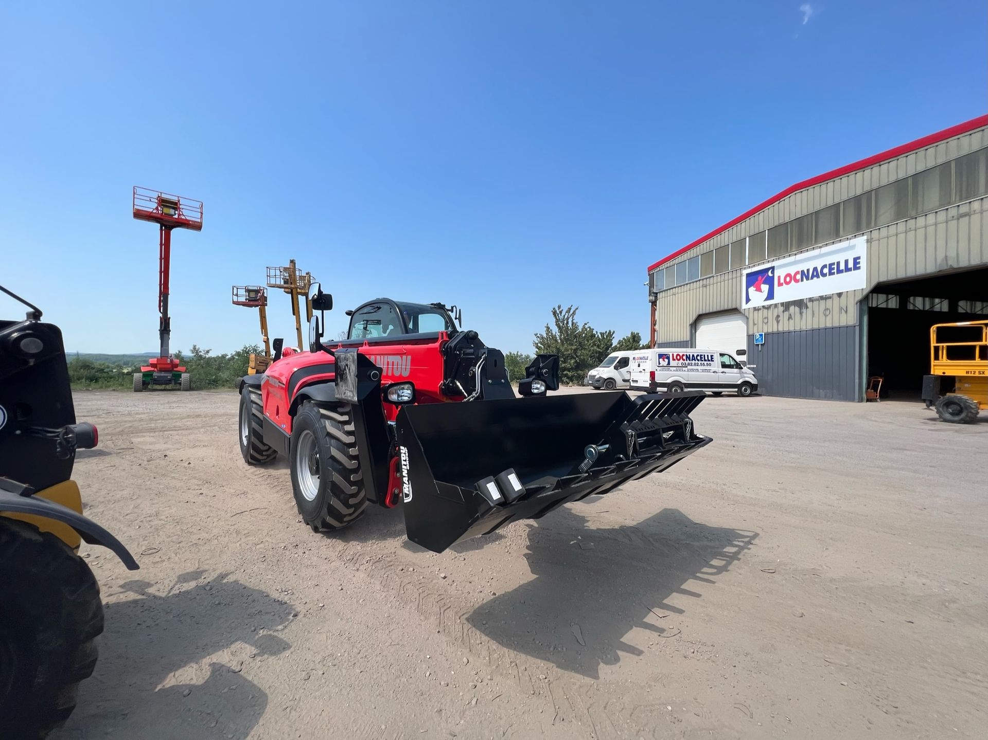 Chariot Manitou rouge