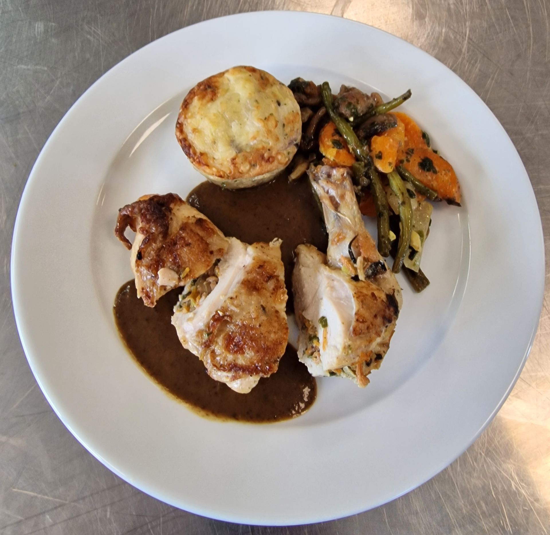 Assiette de viande avec sauce