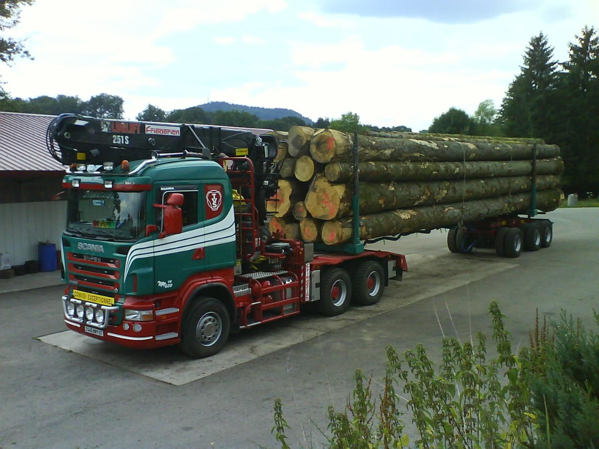 Notre camion à Champ-le-Duc