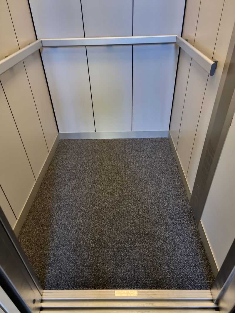 Teppichboden von STÄHELIN Teppich & Bodenbeläge Parkett