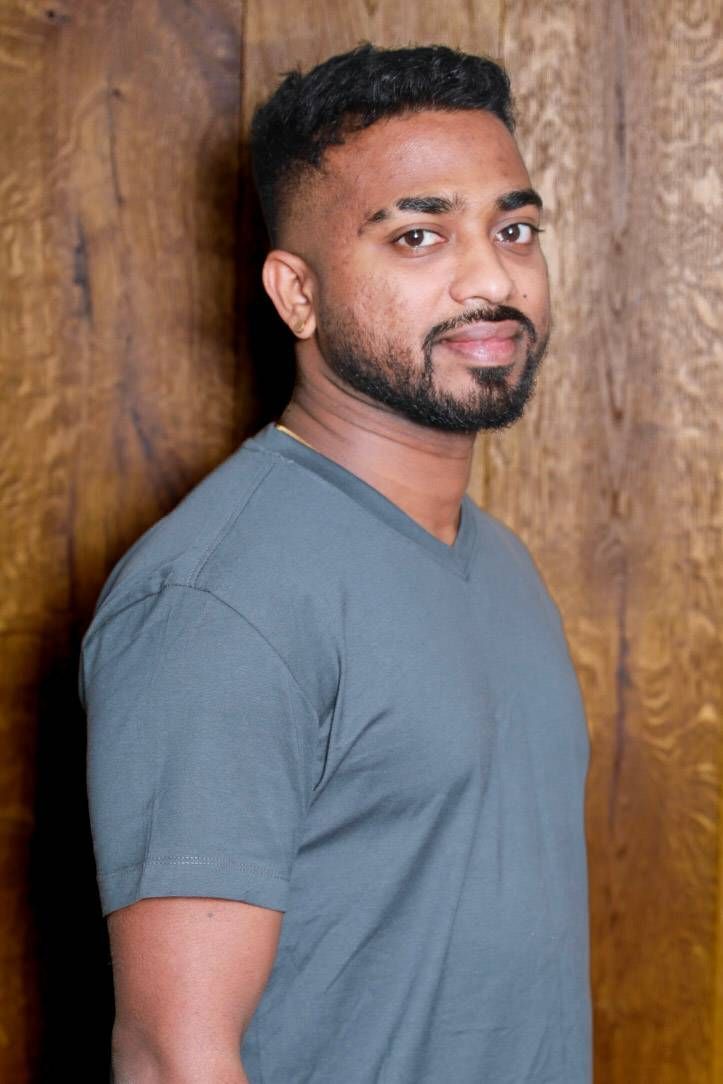 Kajenth Selvanayagam von STÄHELIN Teppich & Bodenbeläge Parkett