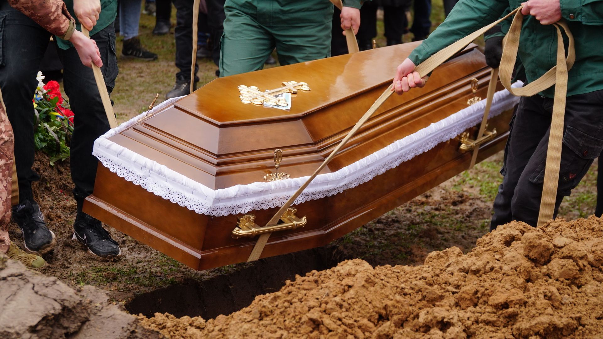 Une inhumation.
