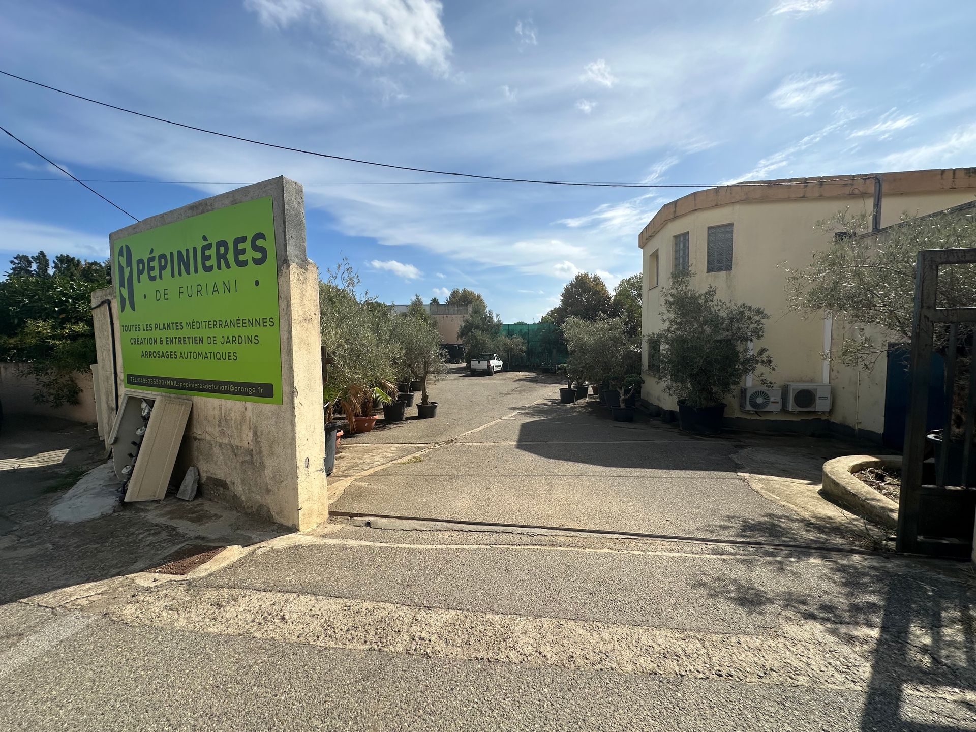 Entrée de la pépinière