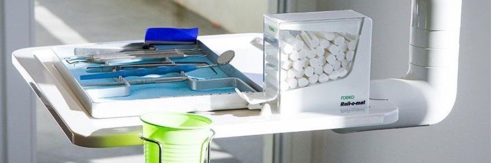 Spiegel, Haken und Wattebäusche für zahnärztliche Nutzung