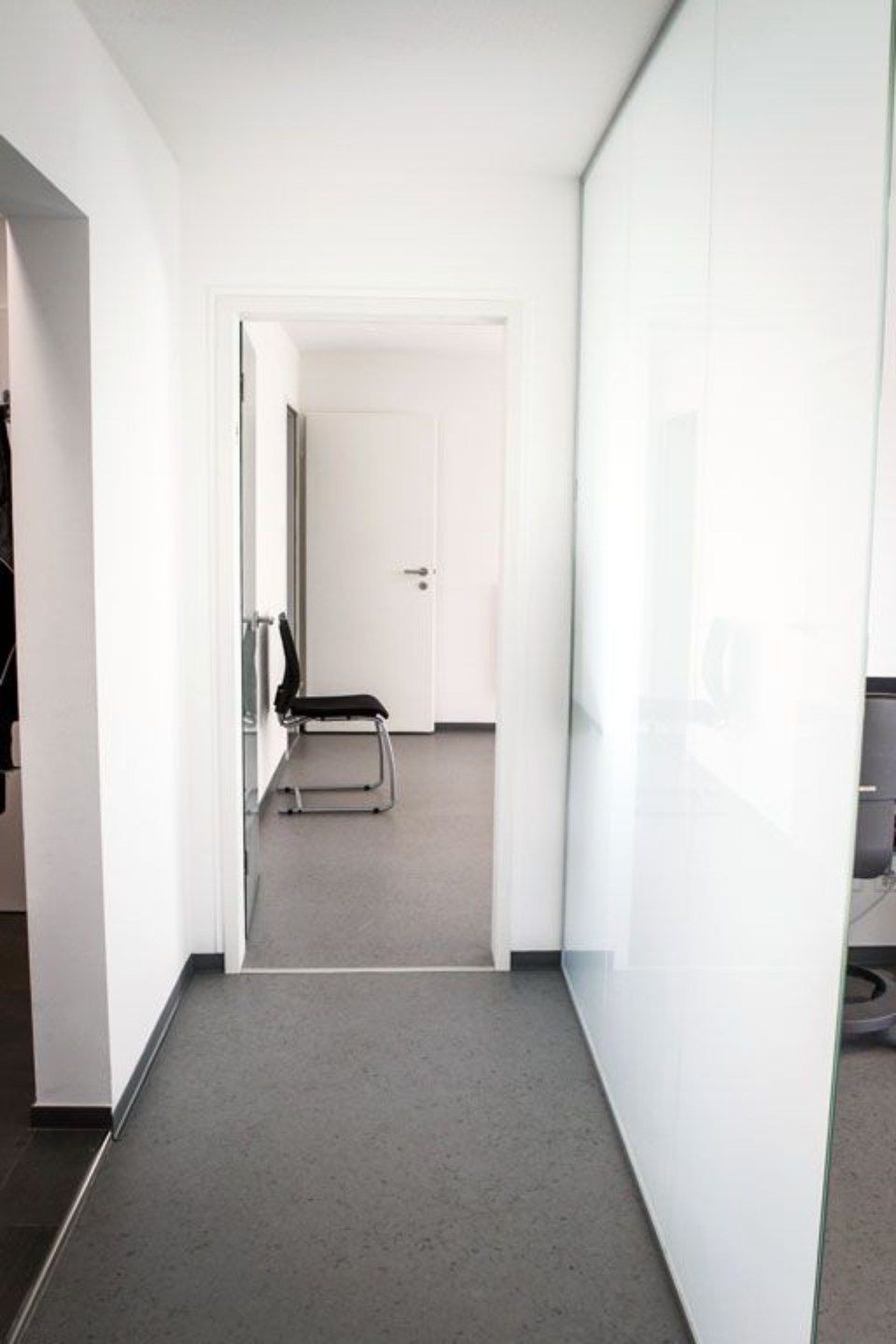 Eingänge zu den Behandlungsräumen