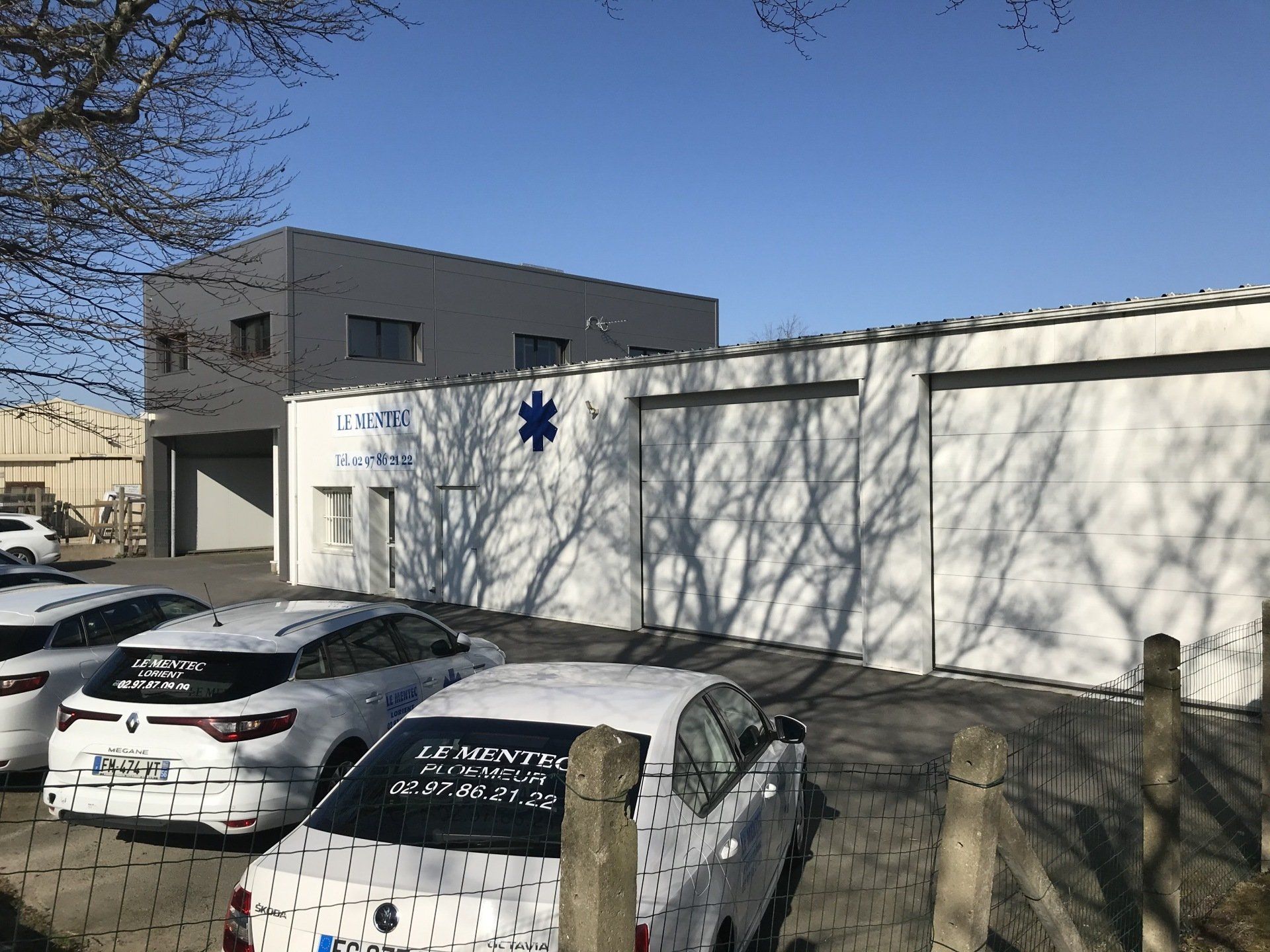 Bureaux et véhicules de l'entreprise