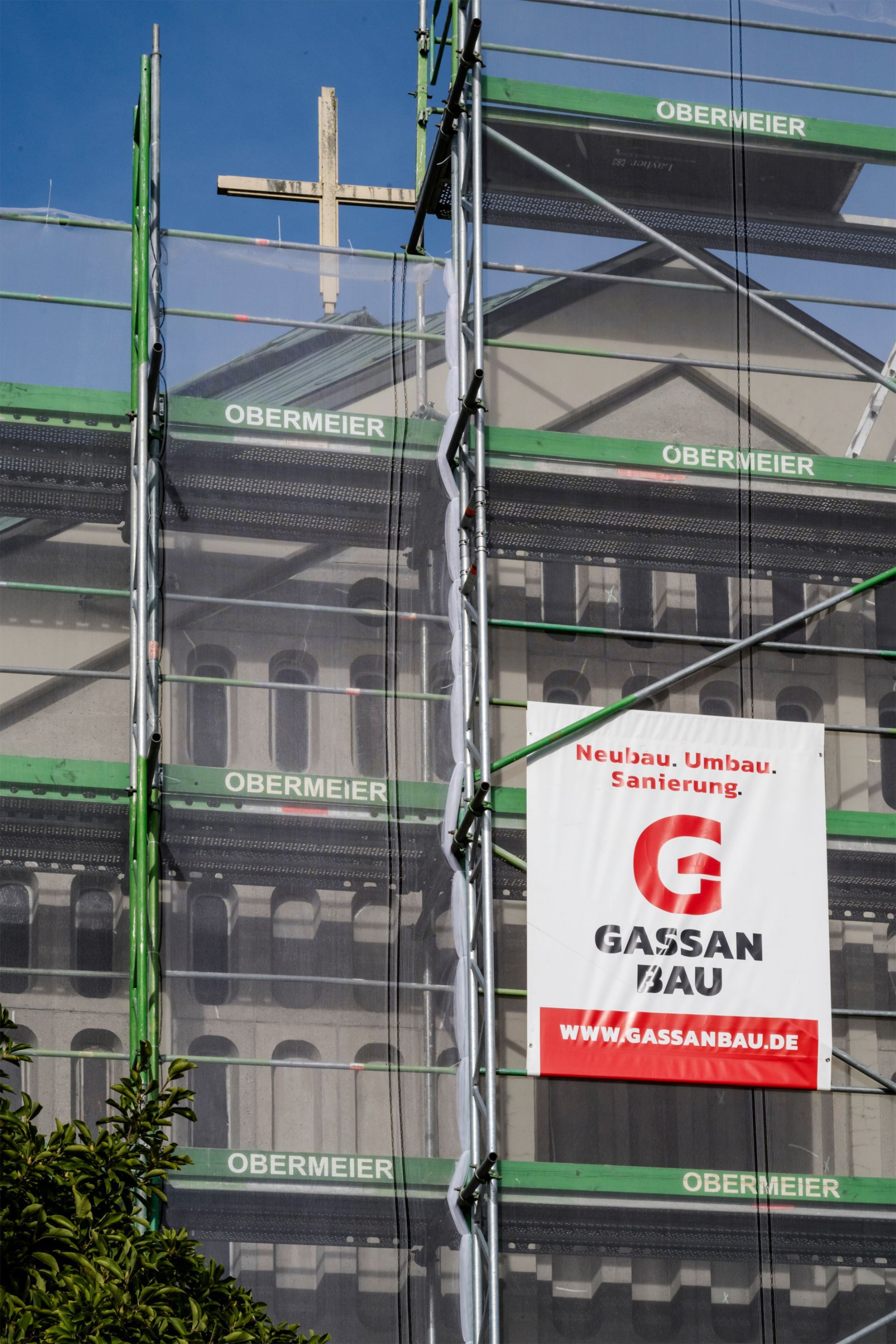 Außenarbeiten an Kirche – Fassadensanierung und Gerüste