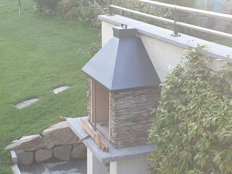 copertura per camino esterno