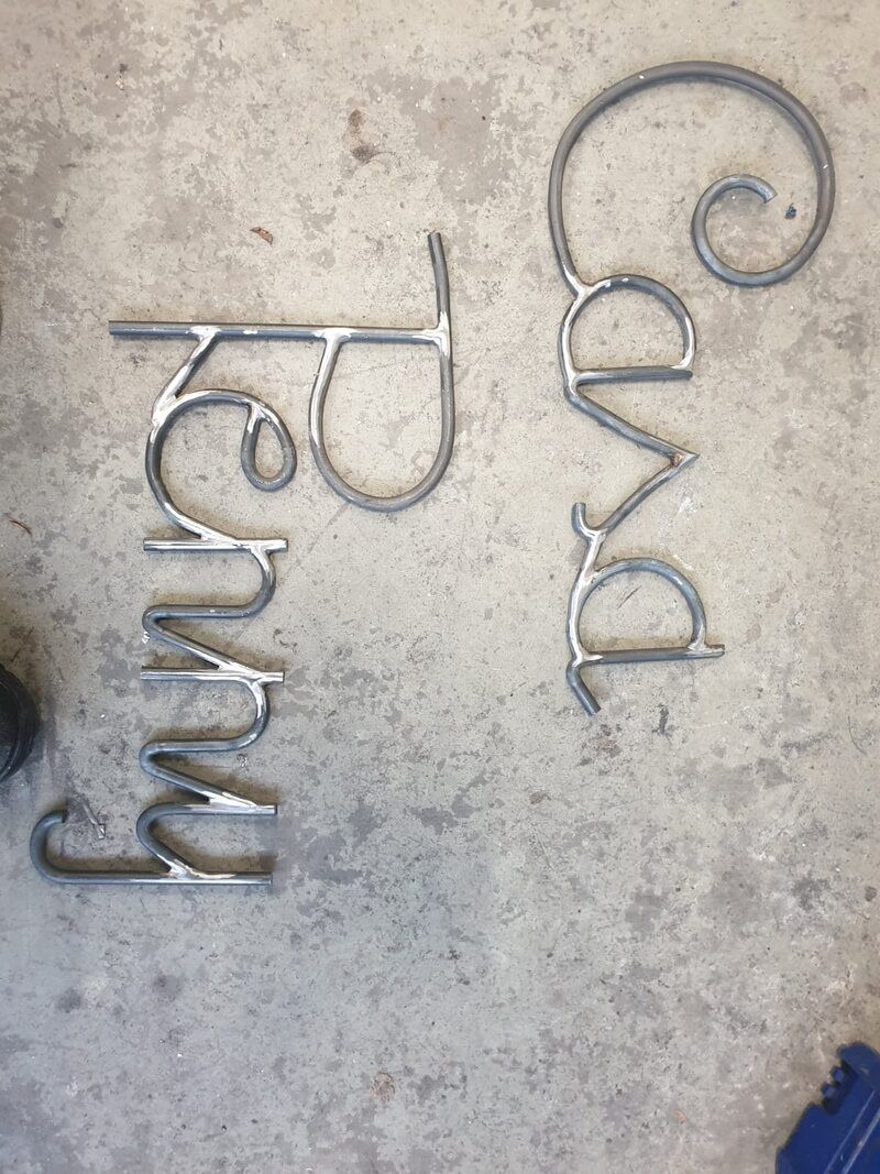 scritta in ferro per casa