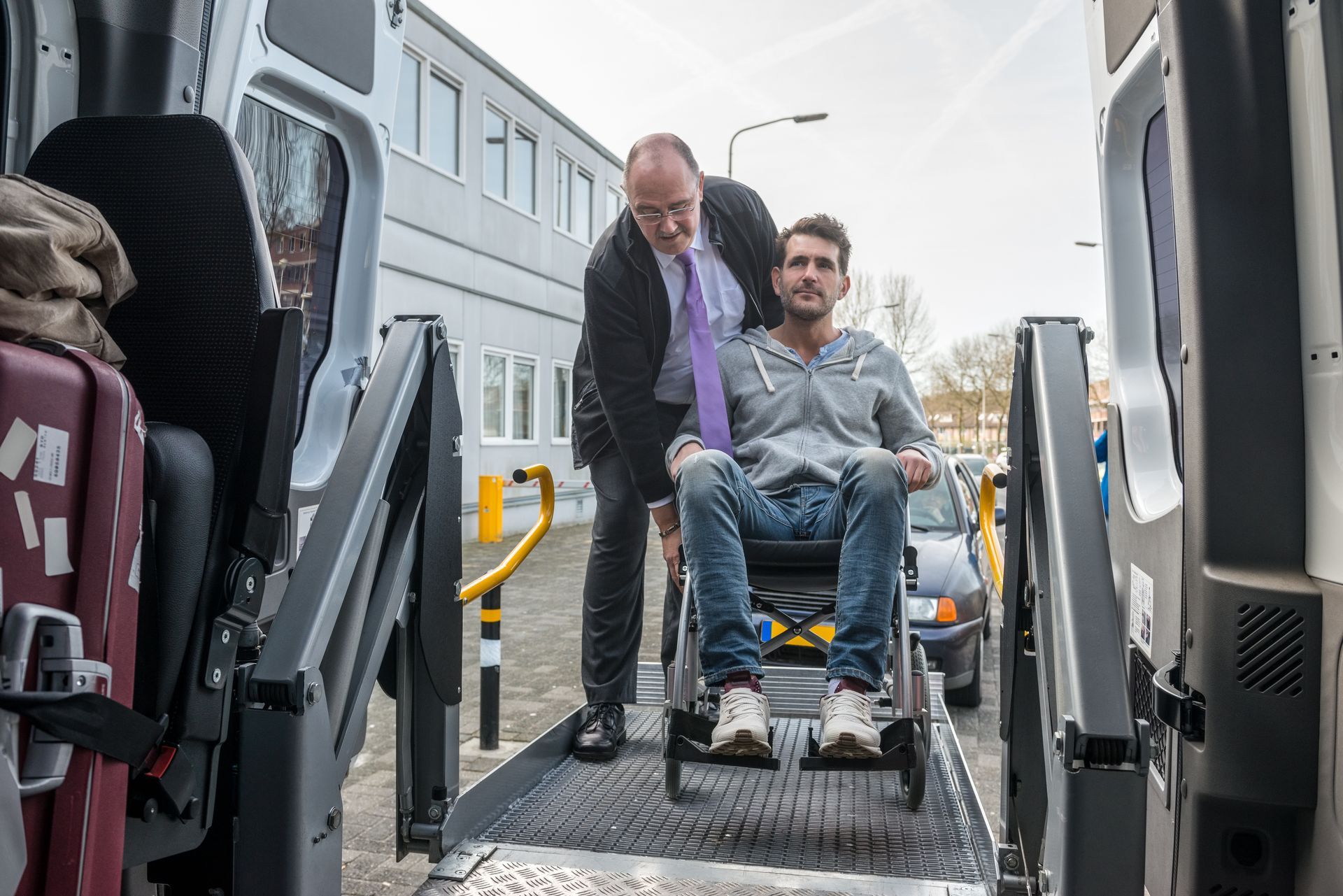 Installation d'un fauteuil dans un van