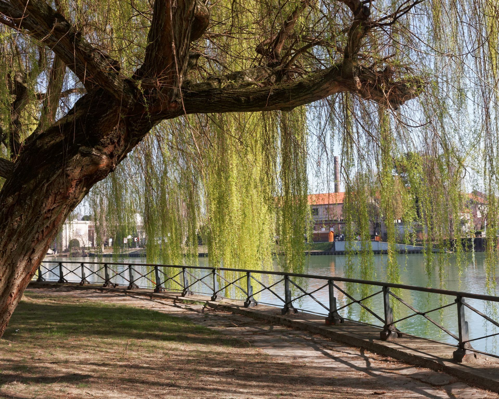 Vers la page Joinville-le-Pont.