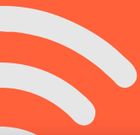 Líneas curvas blancas sobre un fondo naranja, que se asemejan a un icono de señal o de podcast.