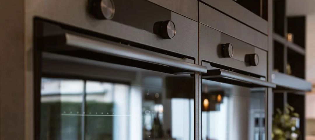 Combi-oven met stoom of microgolf? 