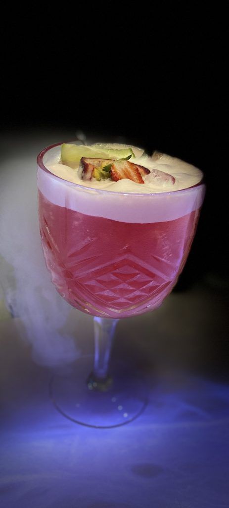 Verre de cocktail aux fruits