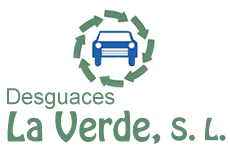 Logotipo para Desguaces La Verde, empresa de reciclaje de automóviles: coche azul rodeado de flechas de reciclaje.