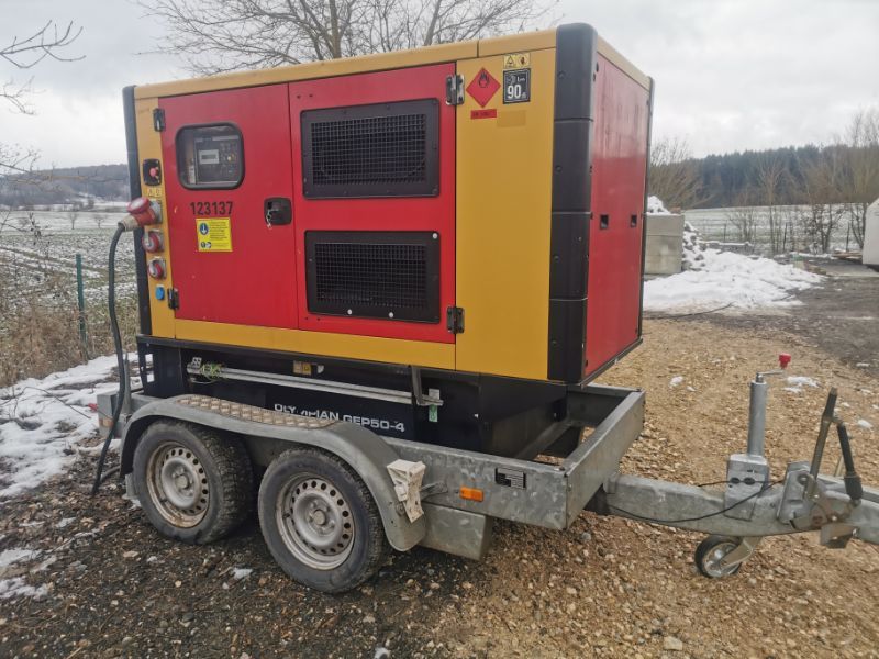 Anhänger von Tribale Günter Mobiles Sägewerk