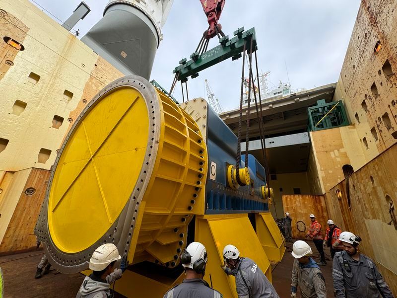 Technical heavy lift engineering plans and structural load calculations for ARA ports.