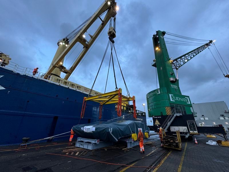 Multi-modal logistics solutions connecting the ARA gateway to Europe.