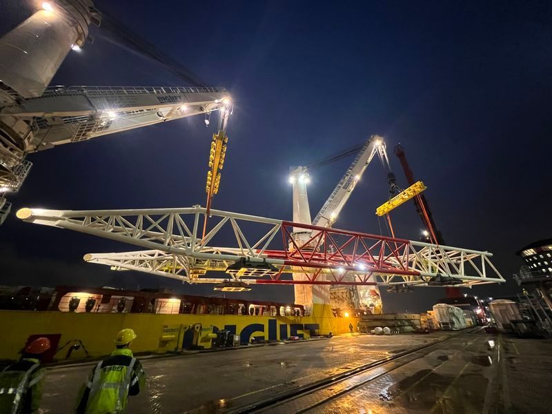 Professional stowage planning to ensure maritime stability and safety.