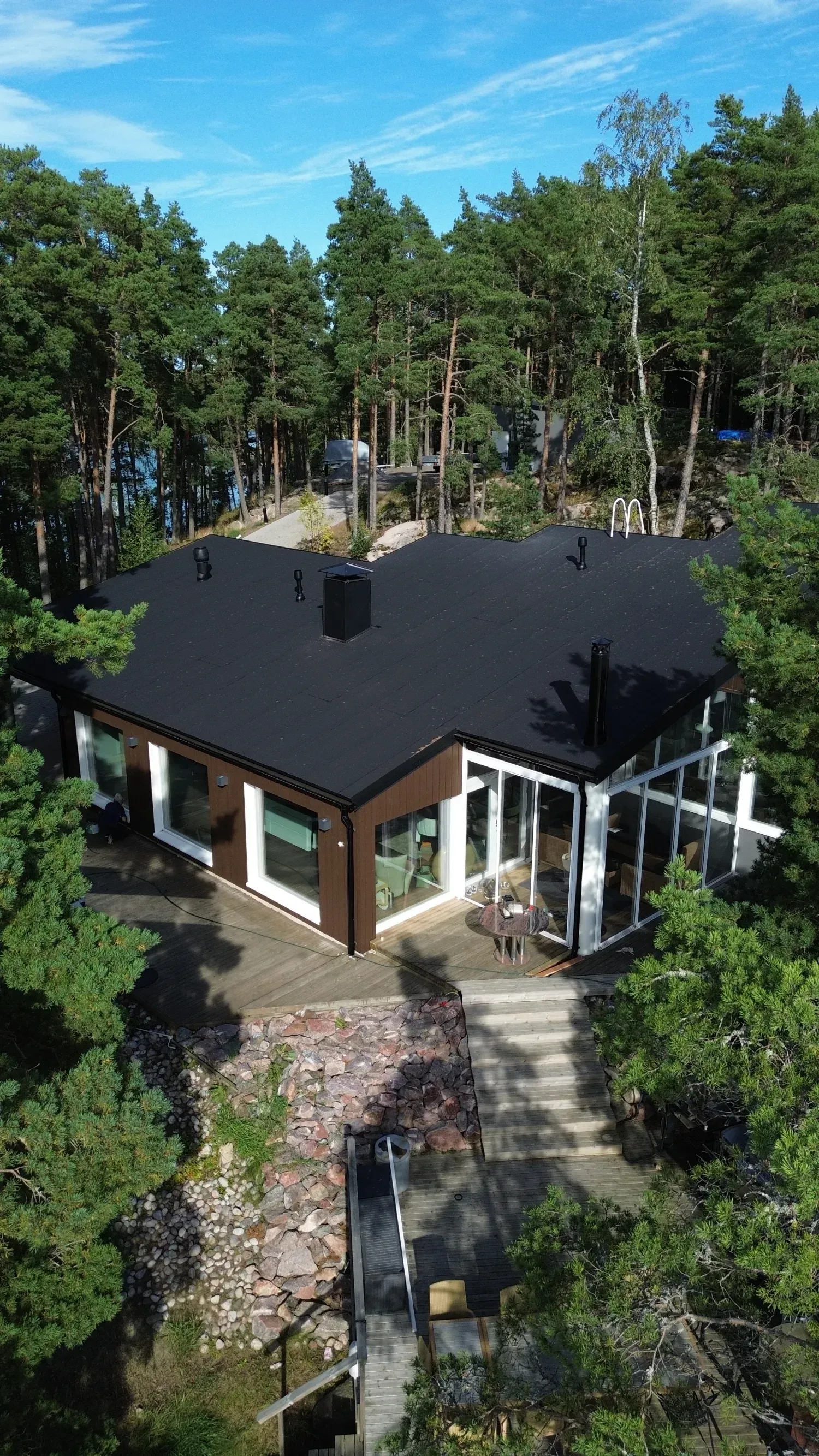 500 m² korjaus- ja laajennuskohde Turun saaristossa