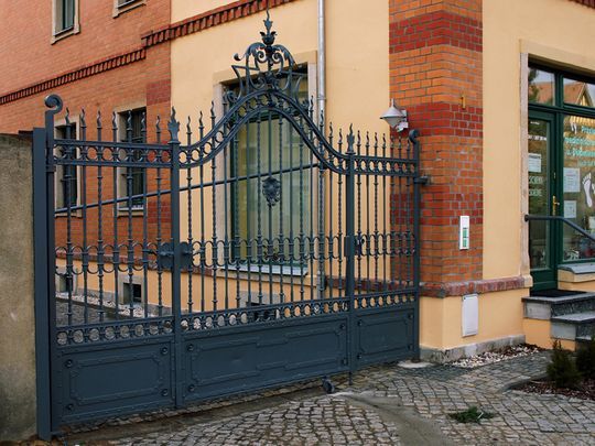 Zäune und Tore
