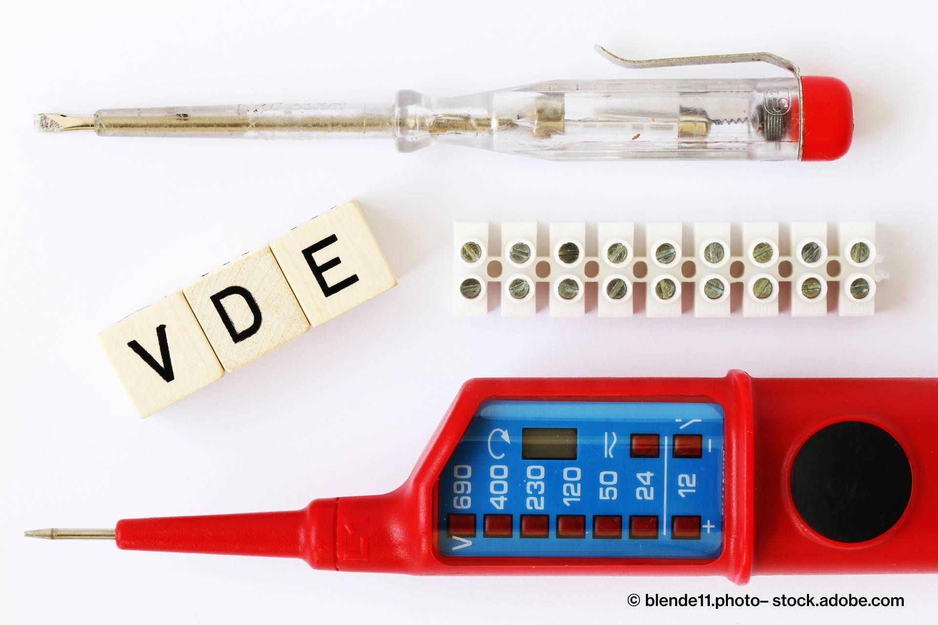 Strommessgerät und Schraubendreher