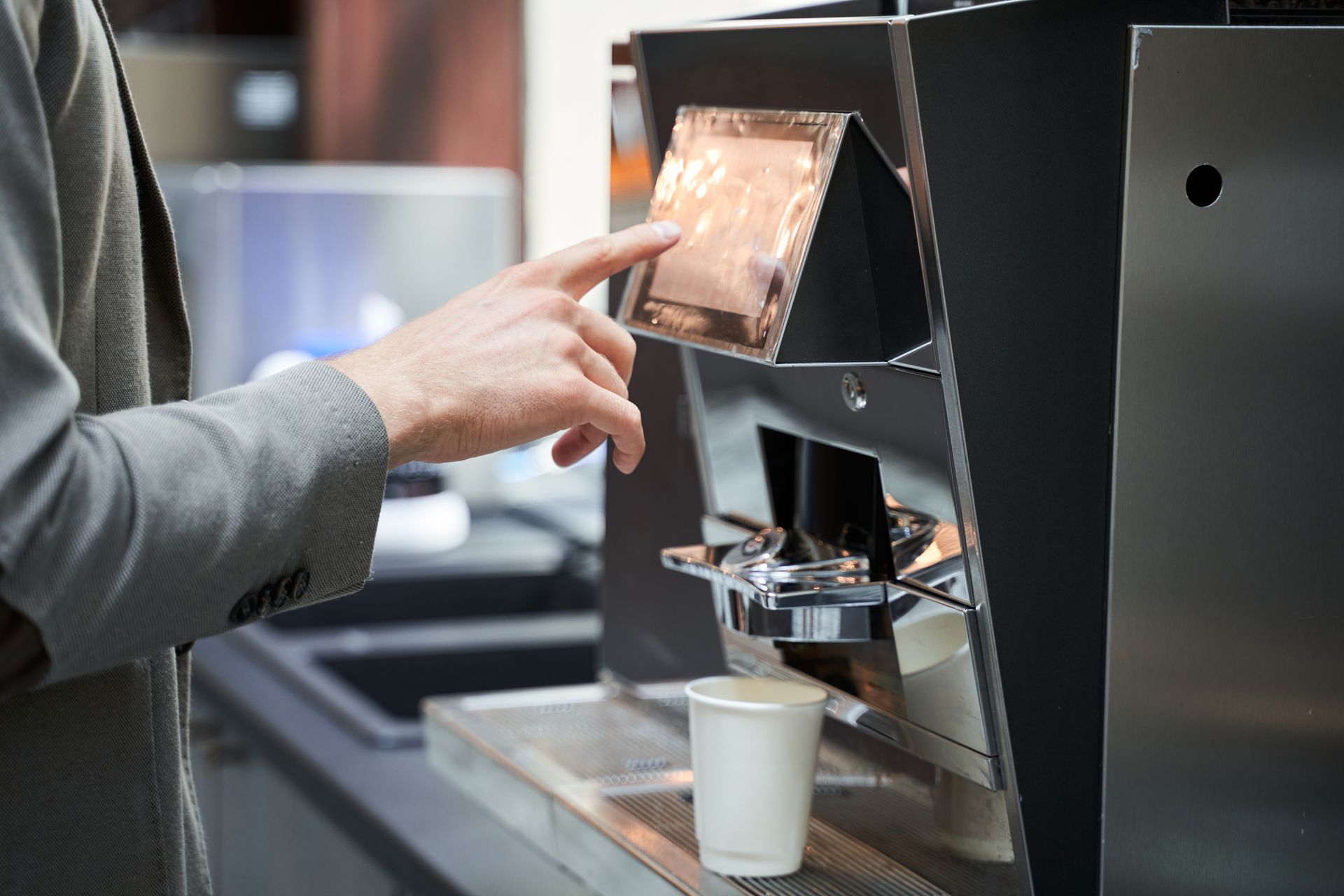 Une machine à café moderne.