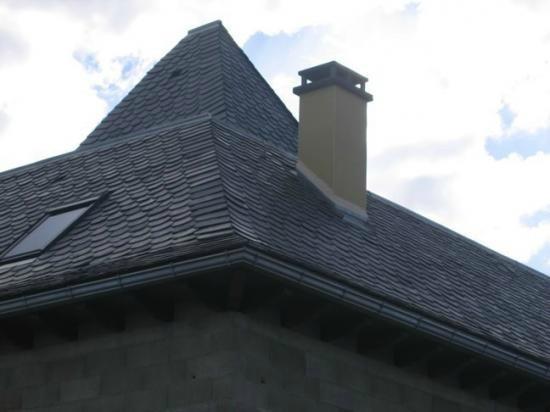 Pose de zinc autour de la cheminée