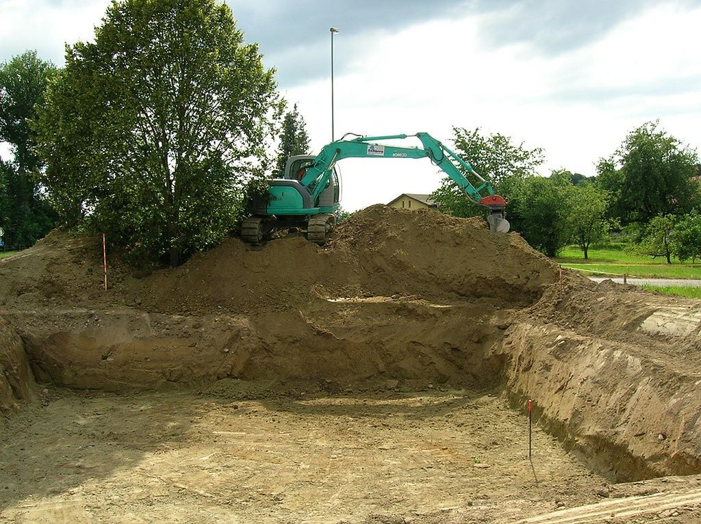 Aushub, Erdarbeiten und allgm. Tiefbauarbeiten