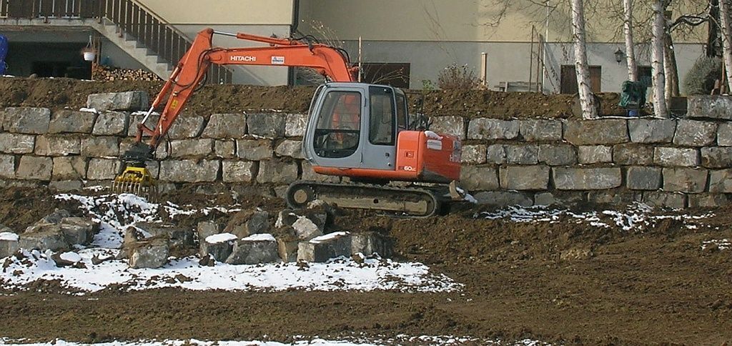 Baggerarbeiten und Umgebungsarbeiten