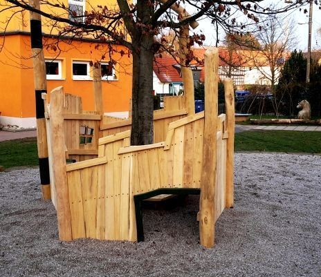 Von Tirschmann Garten- und Landschaftsbau angelegter Spielplatz
