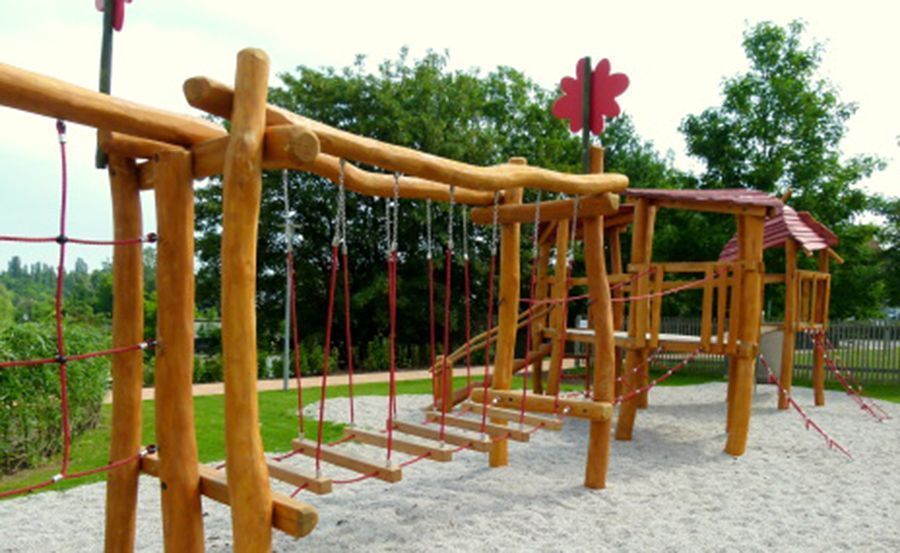 Von Tirschmann Garten- und Landschaftsbau angelegter Spielplatz