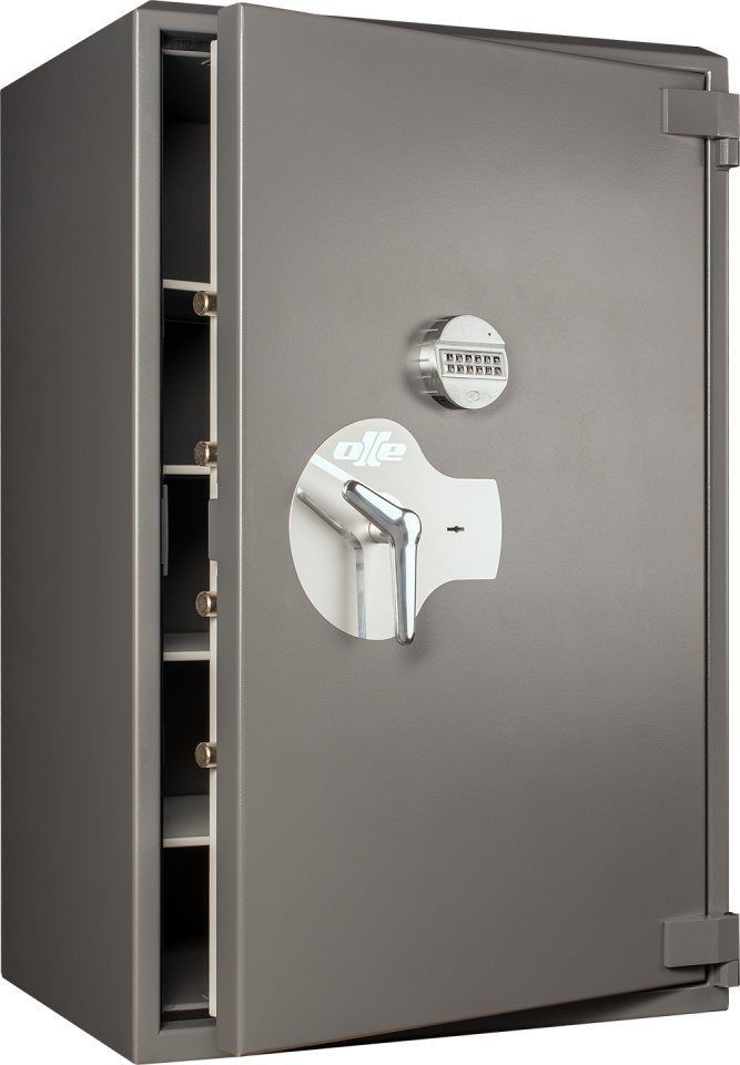 Una caja fuerte grande y gris con la puerta entreabierta, dejando al descubierto estantes. Se ven un dial y una manija en la puerta cerrada.