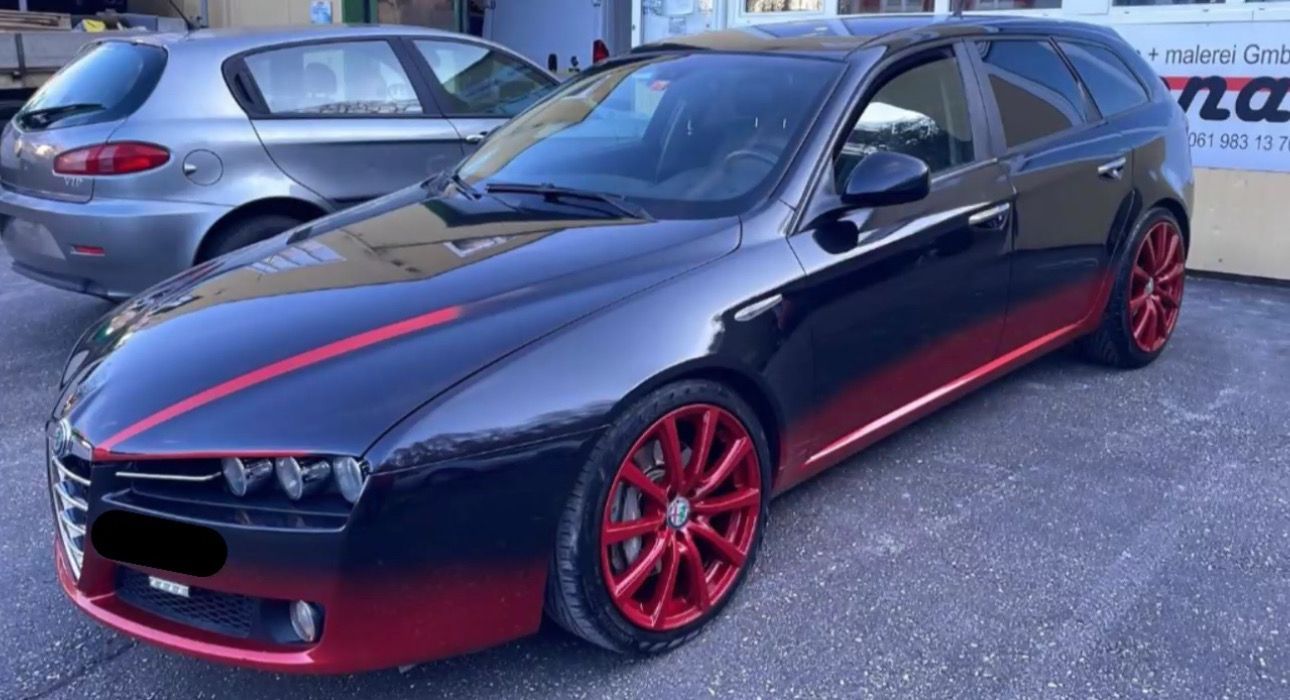 Ancona Carrosserie + Malerei