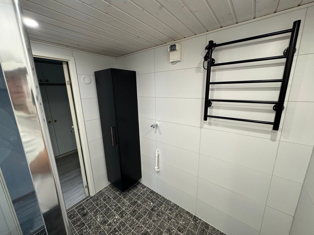 Märkätilan uusiminen ja pintojen vaihdot pääkaupunkiseudulla.