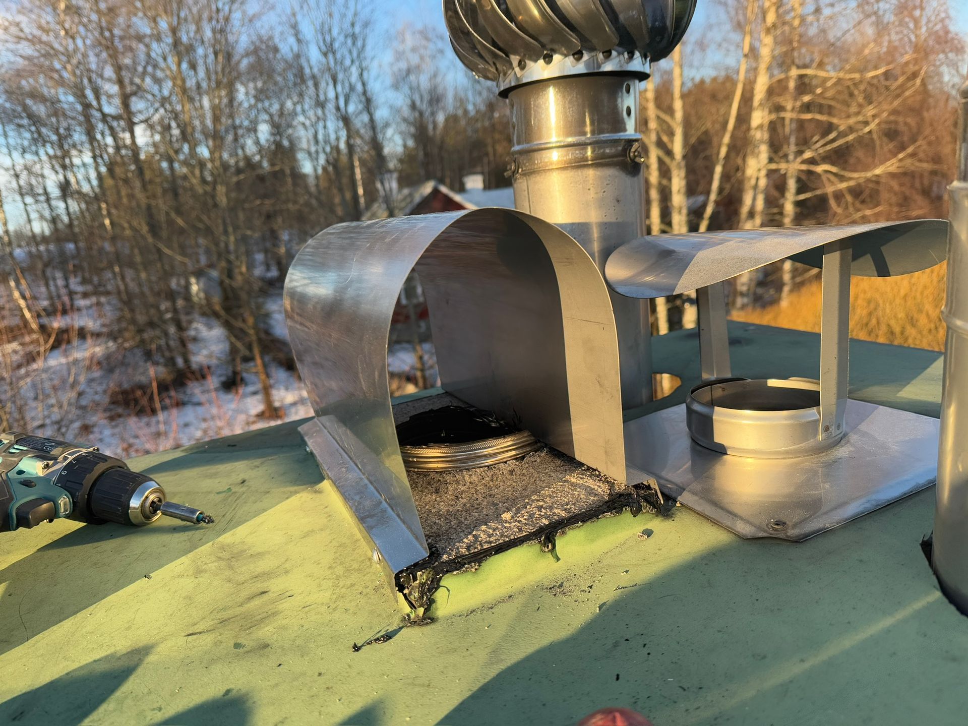 Kattopellitykset remontin yhteydessä.