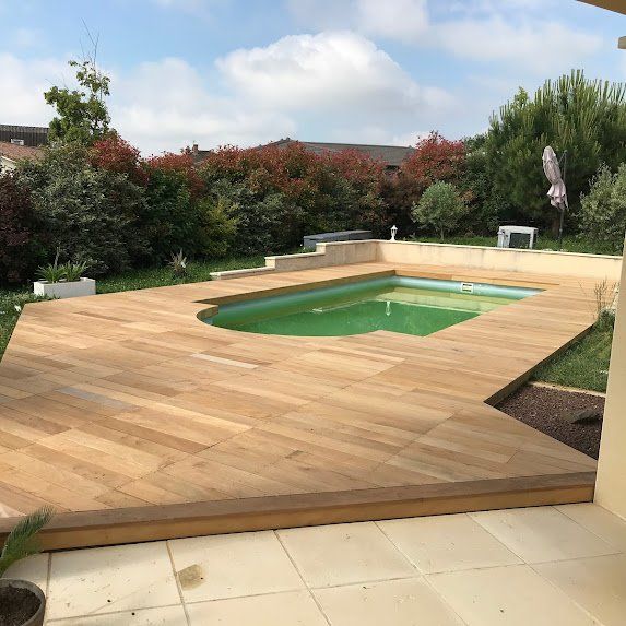 Contour de piscine sur mesure
