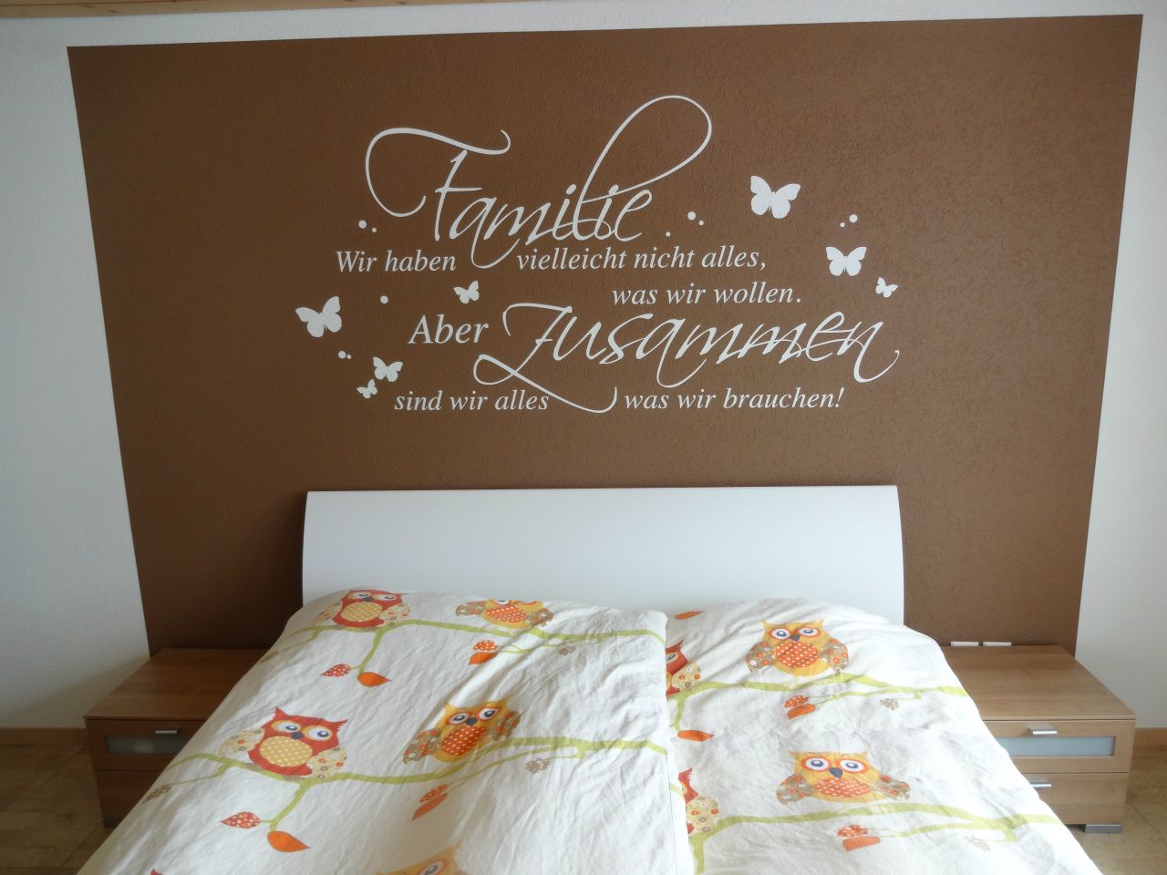 Schriftzug Wand - nu.me.ro GmbH in Oberägeri