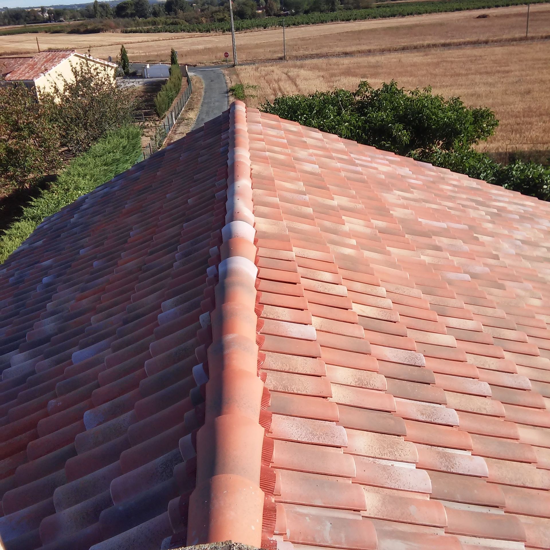 Toiture neuve en tuile.