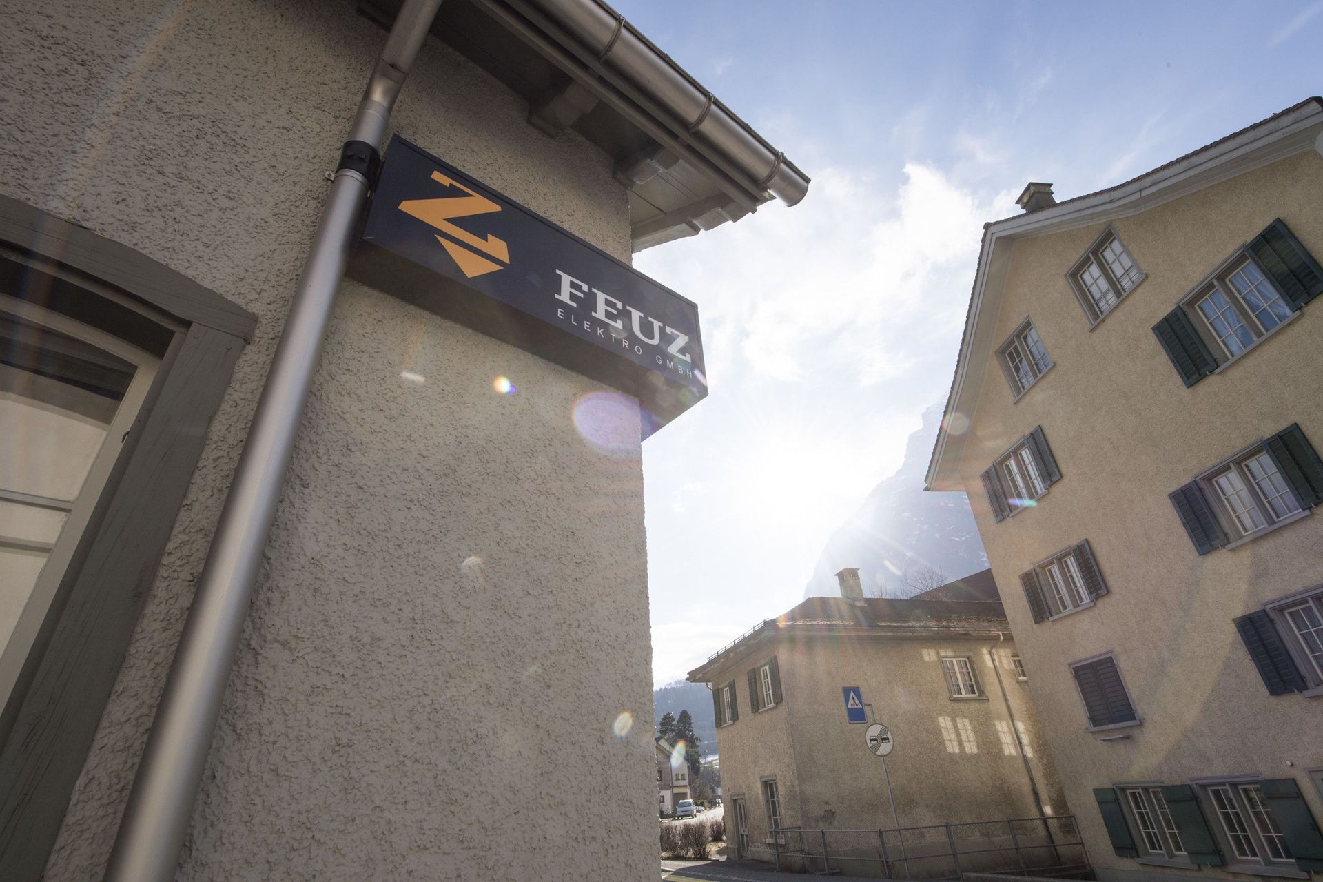 Logo Aussenansicht - Z Feuz Elektro GmbH