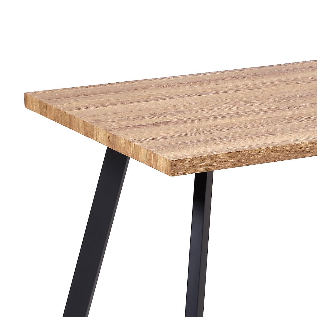 huonekaluliikevehvilainen