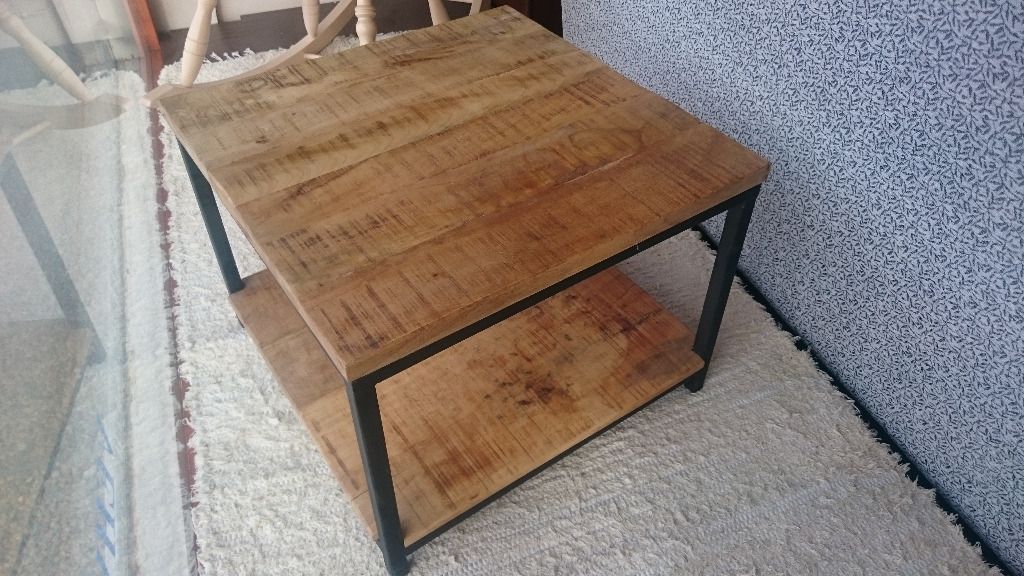 huonekaluliikevehvilainen